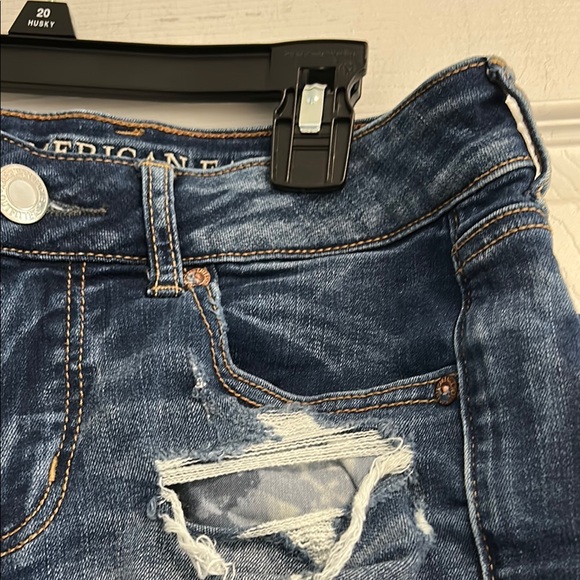 American Eagle Outfitters Women's Dark Blue Ripped Jean Shorts - Picture 6 of 17